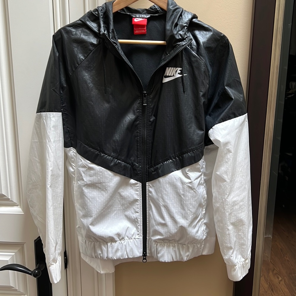Nike windbreaker